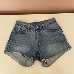 Levi’s 501 Jean shorts - size 24